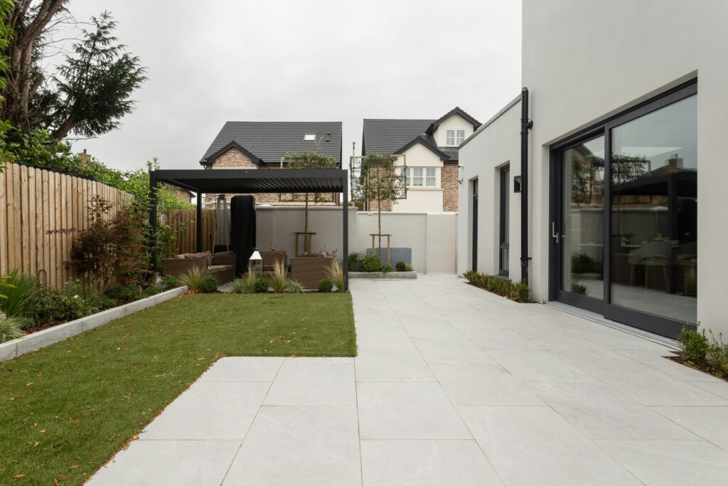Contemporary Outdoor Living