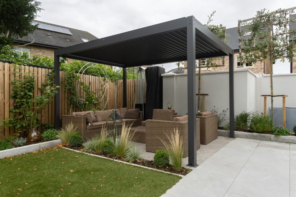 Contemporary Outdoor Living
